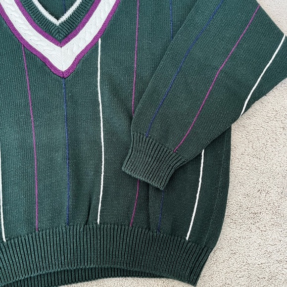 Ivy Club Men’s Sweater - Picture 2 of 4